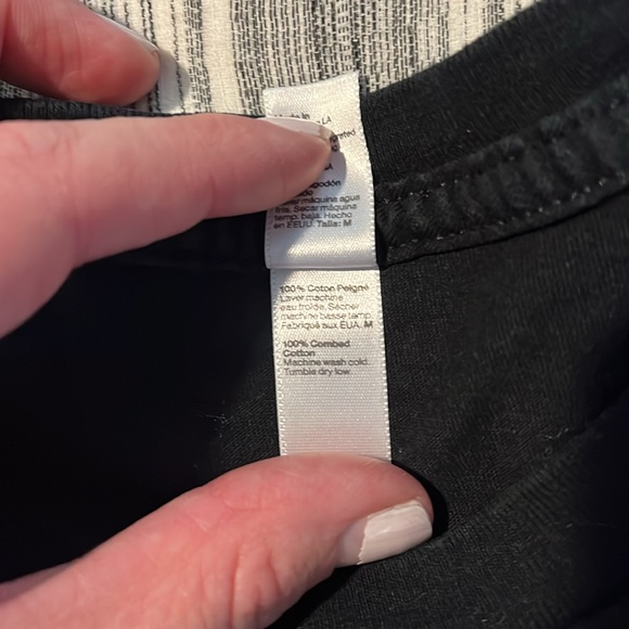 Vote for Kim Tee (size Medium) - Picture 3 of 7